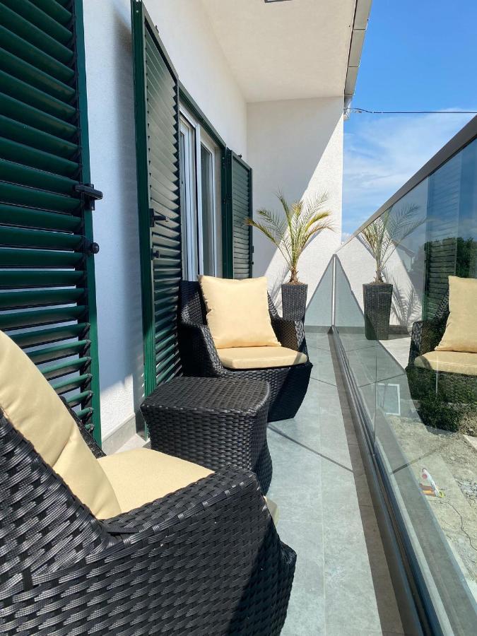 Apartment Milena Kastela Mit Whirlpool エクステリア 写真