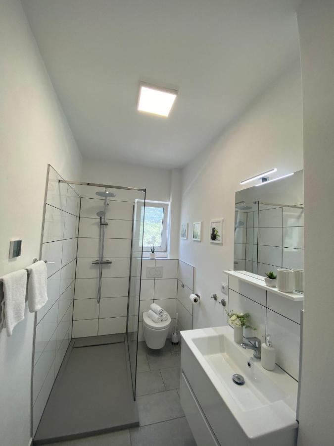 Apartment Milena Kastela Mit Whirlpool エクステリア 写真