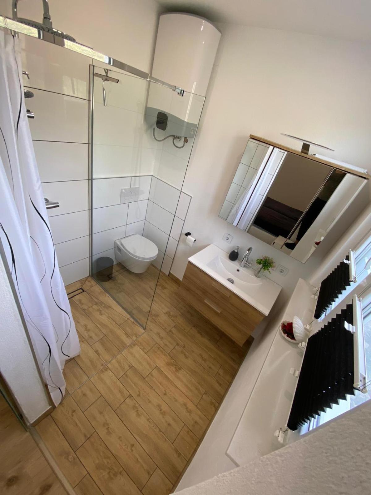 Apartment Milena Kastela Mit Whirlpool エクステリア 写真